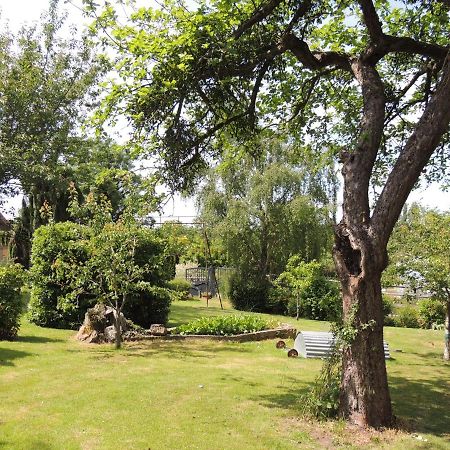 Bed and Breakfast La Ferme Du Bourg Eraines Zewnętrze zdjęcie