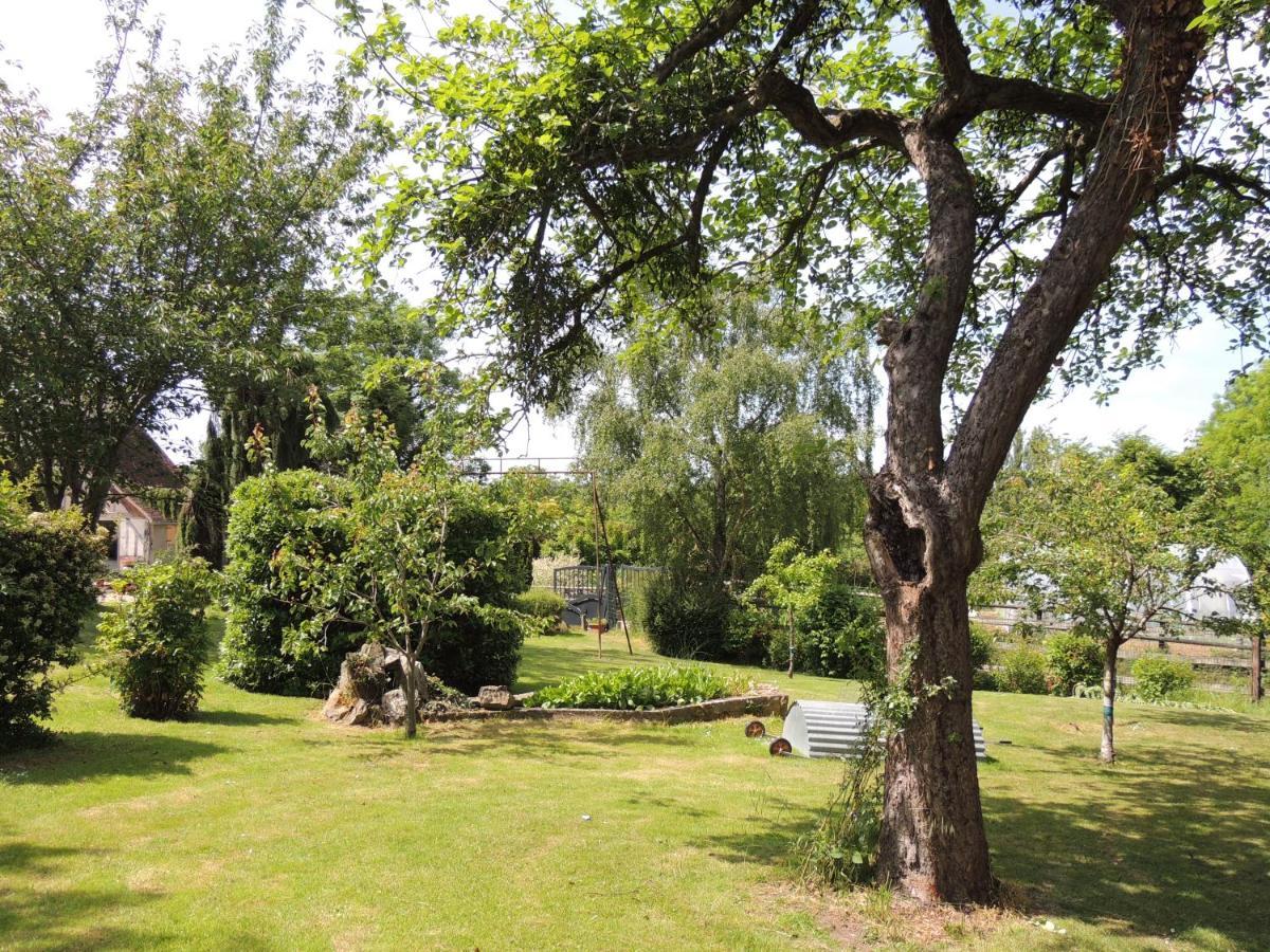 Bed and Breakfast La Ferme Du Bourg Eraines Zewnętrze zdjęcie